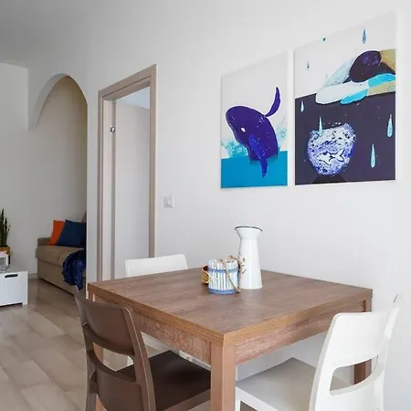 아파트 Mediterranea Apartment- Station - Free Wifi&netflix 바리