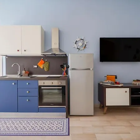 Mediterranea Apartment- Station - Free Wifi&netflix Apartment