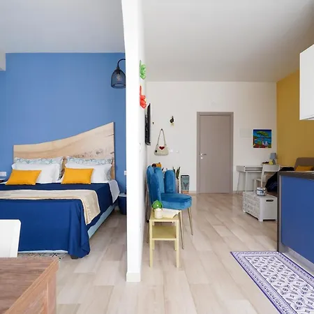 Mediterranea Apartment- Station - Free Wifi&netflix Apartment *