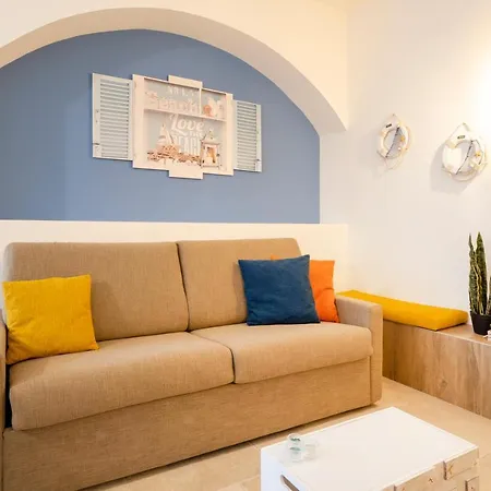 Mediterranea Apartment- Station - Free Wifi&netflix * 바리