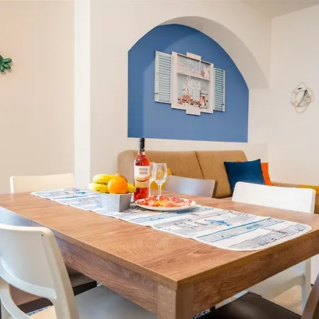 Mediterranea Apartment- Station - Free Wifi&netflix Bari