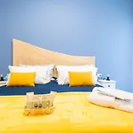 Апартаменти Mediterranea Apartment- Station - Free Wifi&netflix Барі