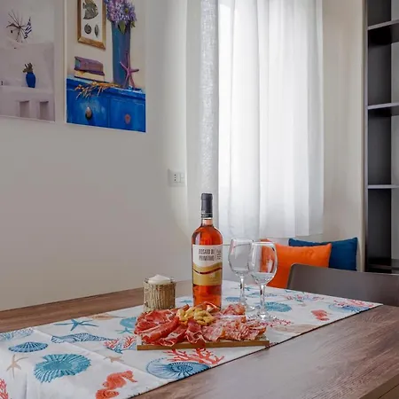 Mediterranea Apartment- Station - Free Wifi&netflix 아파트 *