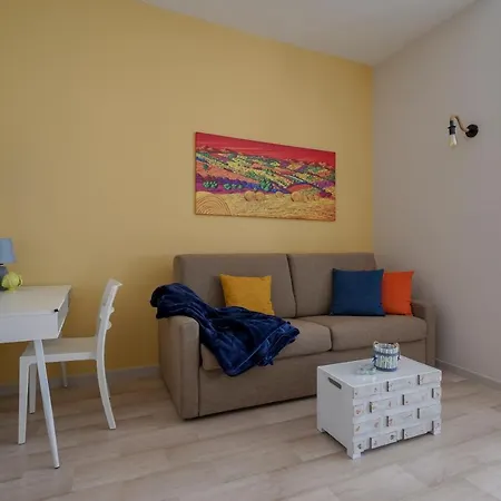 Mediterranea Apartment- Station - Free Wifi&netflix * Bari