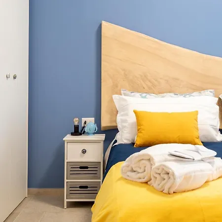 Mediterranea Apartment- Station - Free Wifi&netflix Апартаменты Бари