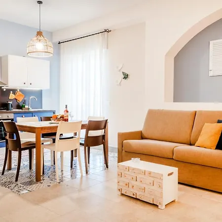 Mediterranea Apartment- Station - Free Wifi&netflix
