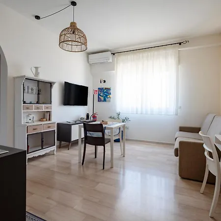 Apartman Mediterranea Apartment- Station - Free Wifi&netflix