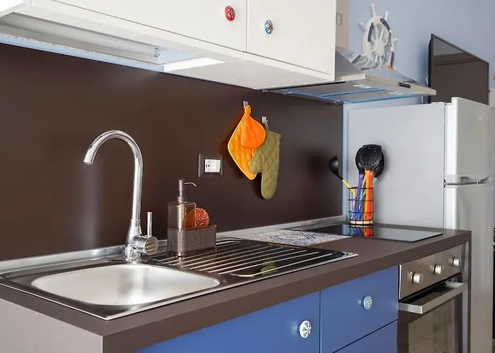 Апартаменты Mediterranea Apartment- Station - Free Wifi&netflix