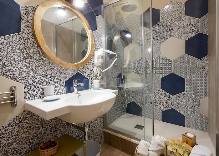 Mediterranea Apartment- Station - Free Wifi&netflix Апартаменты