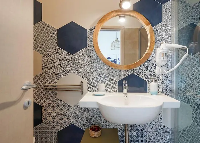 Апартаменты Mediterranea Apartment- Station - Free Wifi&netflix Бари