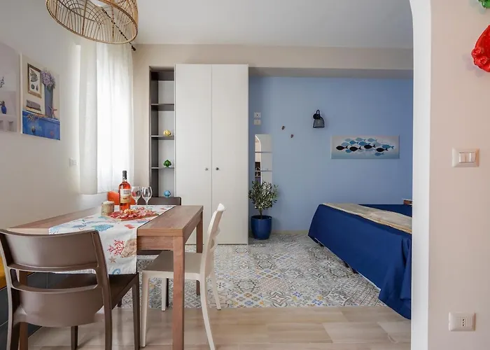 Апартаменты Mediterranea Apartment- Station - Free Wifi&netflix