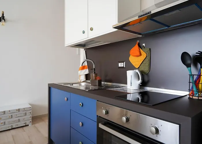 Апартаменты Mediterranea Apartment- Station - Free Wifi&netflix Бари