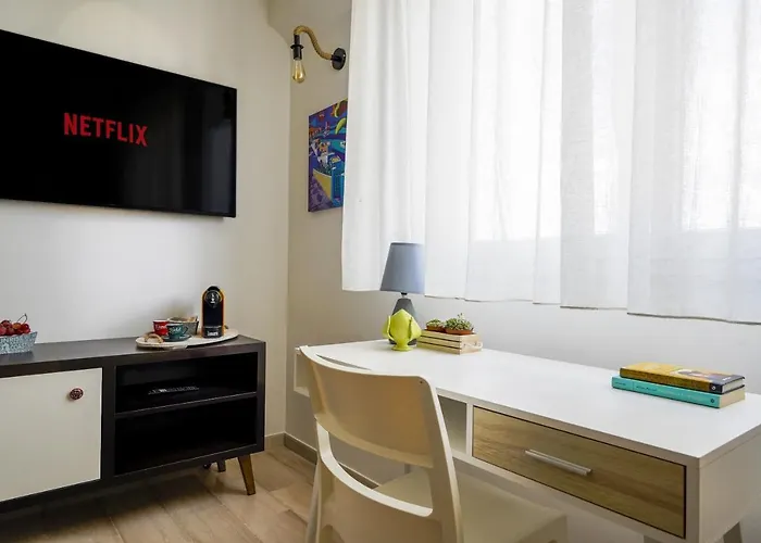 Апартаменты Mediterranea Apartment- Station - Free Wifi&netflix *