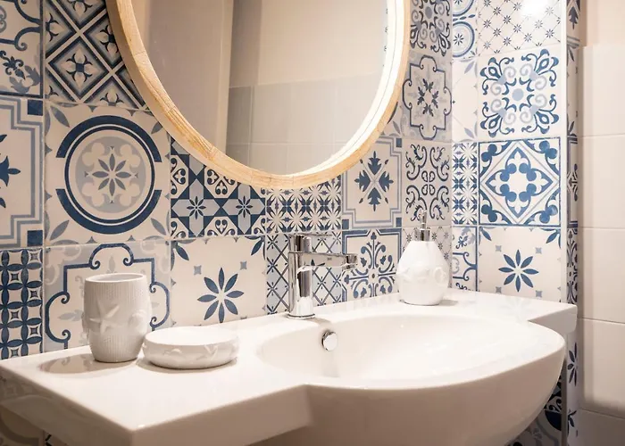 Апартаменты Mediterranea Apartment- Station - Free Wifi&netflix