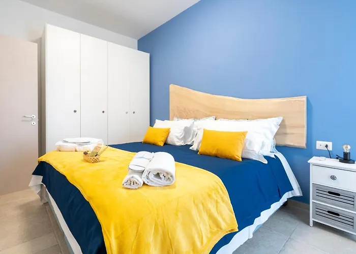 Апартаменты Mediterranea Apartment- Station - Free Wifi&netflix *